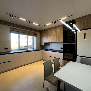 Оренда 2 кімнатної квартири «на щасливому» перша здача, супер ремонт