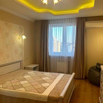 Юрія Кондратюка вул., 7