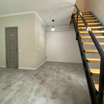 Всього 39 777 $ і заходь живи у таунхаус з чудовим ремонтом у центрі