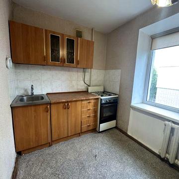 Озерне 1 кімнатна  квартира