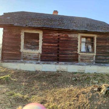 Деревяна хата під розбір без землі