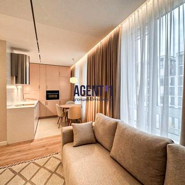 Салютна вул., 27