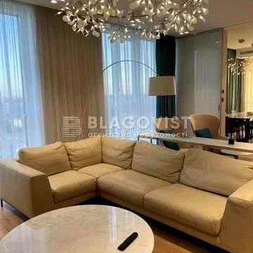 Продаж квартири видовий пентхаус Маккейна Джона (Кудрі) 7 Central Park ЖК Central Park