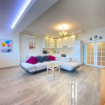 Євгена Коновальця вул. (Щорса), 44-А