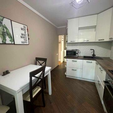 2 комнатная квартира в 12 эт доме ул. Канатная /парк Шевченко