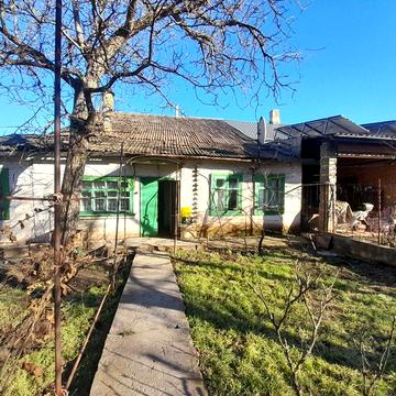 Продам 1/4 котеджа/ Первомайка/ Світлогірська/ Волонтерів