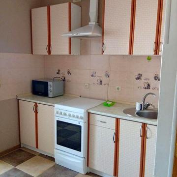 Оренда квартири Милославська 2