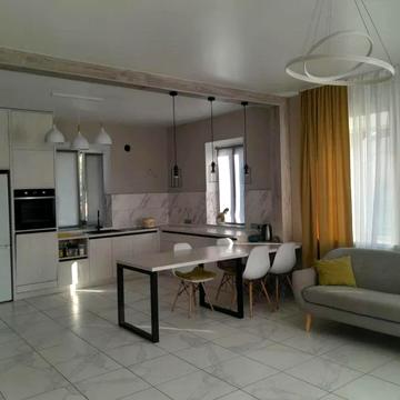 Антіна Синявського вул. (40 років Комсомолу)