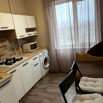 Довгострокова оренда 1к Квартира Віталія Блажка (Махачкалинська) вулиця