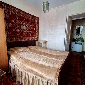 Продаж 2 кімнатна Центр