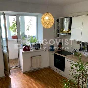 Продаж квартири з ремонтом Чайка Українського Відродження 3В