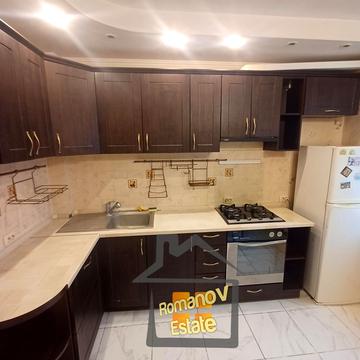 Богатирська вул., 2