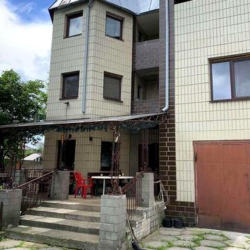 Продаж 9к Дім Центральна вулиця