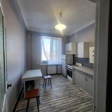 Сдам 2 к квартиру Сталина, р-н Центра.