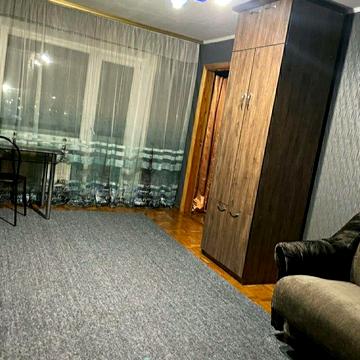 Здається 2 кімнатна квартира Замостянська