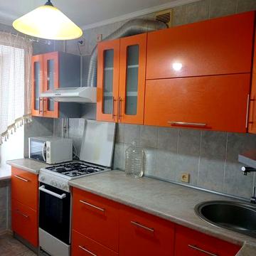 Здаю 4к квартиру вул.Миколаївська 3/9цегл.ремонт ,Ц.12000+комунальні