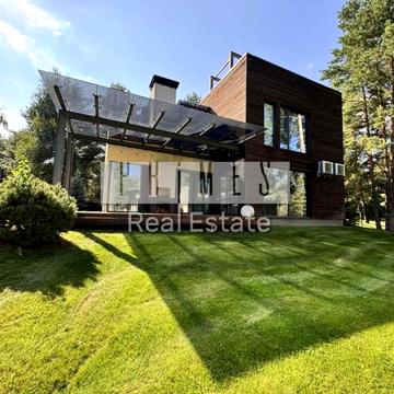 Набережна вул.