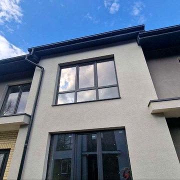 Будинок-таунхаус - 10 хв до Центру міста!