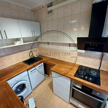 Костя Гордієнка пров., 3