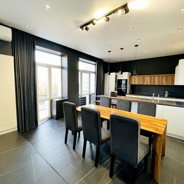 Ярославів Вал вул., 19