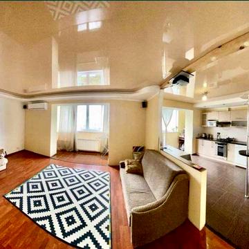 Укомплектована квартира в центральній частині міста, сучасний будинок