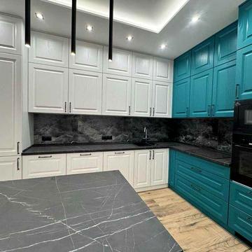 Будинок з ремонтом, 4 спальні, гараж і зона барбекю в елітному районі