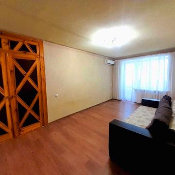 Сдам 2-х комнатную квартиру на Титова 21