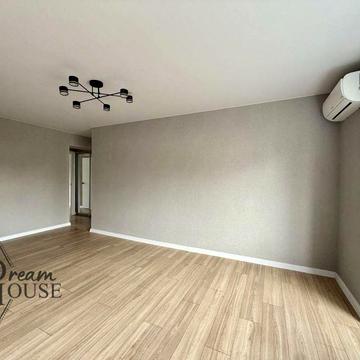 Продаж 3 кімнатної квартири