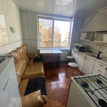 Продаж 2-кімнатої квартири на вул. Гулака-Артемовського