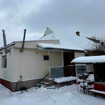 Продам частину будинку на Карєрній