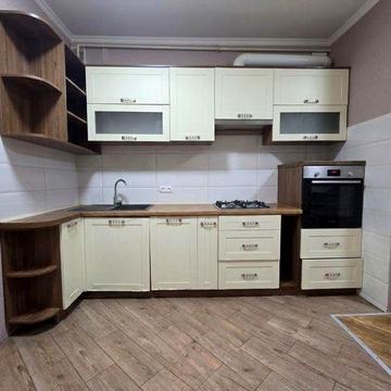 Оренда 2к кв вул Варшавська новобудова