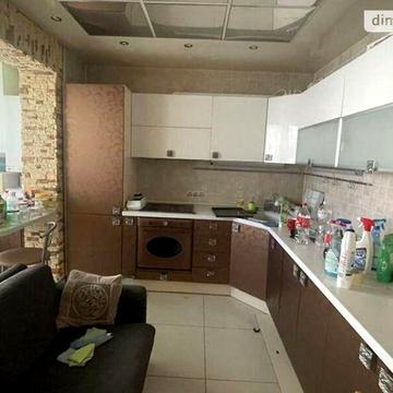 Продаж 3к Квартира Європейська (Жовтнева) вулиця