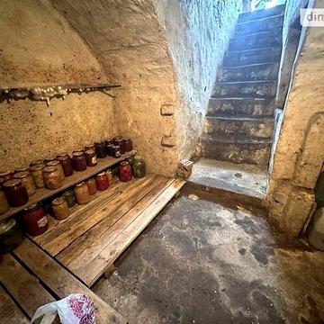 Продаж 3к Дім Просвіти (Жовтнева) вулиця