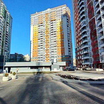 Продам квартиру в жк "4 сезона" пр-т Шевченко. ап-т Гагарина ЖК 4 сезона