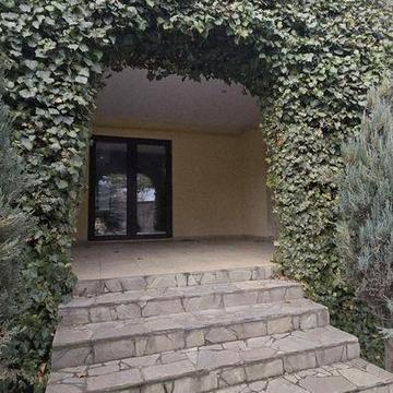 Оренда будинку на правому березі