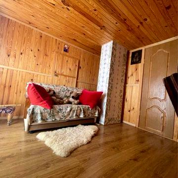 Продам дачу в селі Устя.