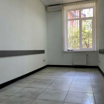 Героїв Майдану вул. (Червоноармійська), 31