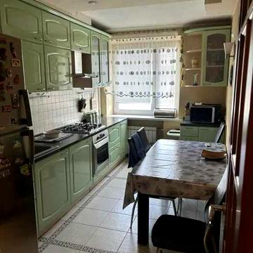 Продам 3 к. квартиру 74 м2 Полтавский шлях метро Холодная Гора