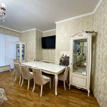 Буслівська вул., 12