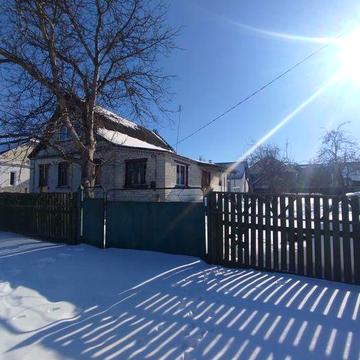 Продаж добротного будинку в м.Малин(Потребує ремонту)