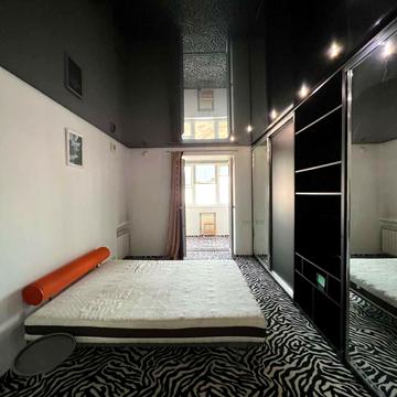 Драгоманова вул., 17