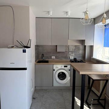 Довгострокова оренда 1к Квартира Миру вулиця