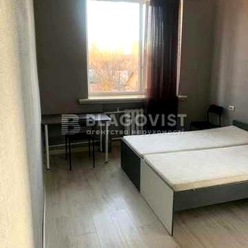 Продаж квартири 95 кв. м. на Новодарницькій 13\18 Червоний хутір