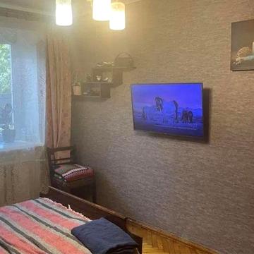 Продам двухкомнатную квартиру на Добровольского