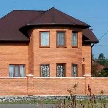 Продам новий сучасний маєток з усіма зручностями.