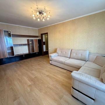 Продаж 2к квартири на Намиві з видом на річку