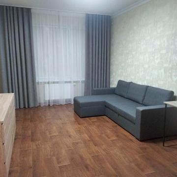 Однокомнатна квартира Ревуцкого  54б