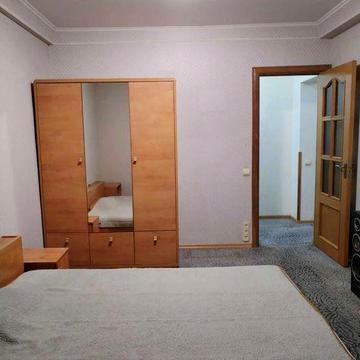 ЛЕСНОЙ Братиславська вул., 36/2,  Берем с воспитанным животным