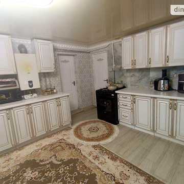 Продаж 3к Дім В. Комарова вулиця