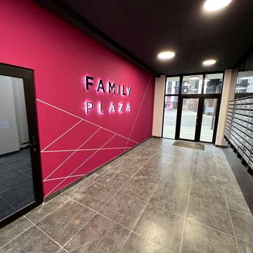 Центр! Здана обжита  1 черга 2кім 61м Фемелі  Плаза ЖК Family Plaza